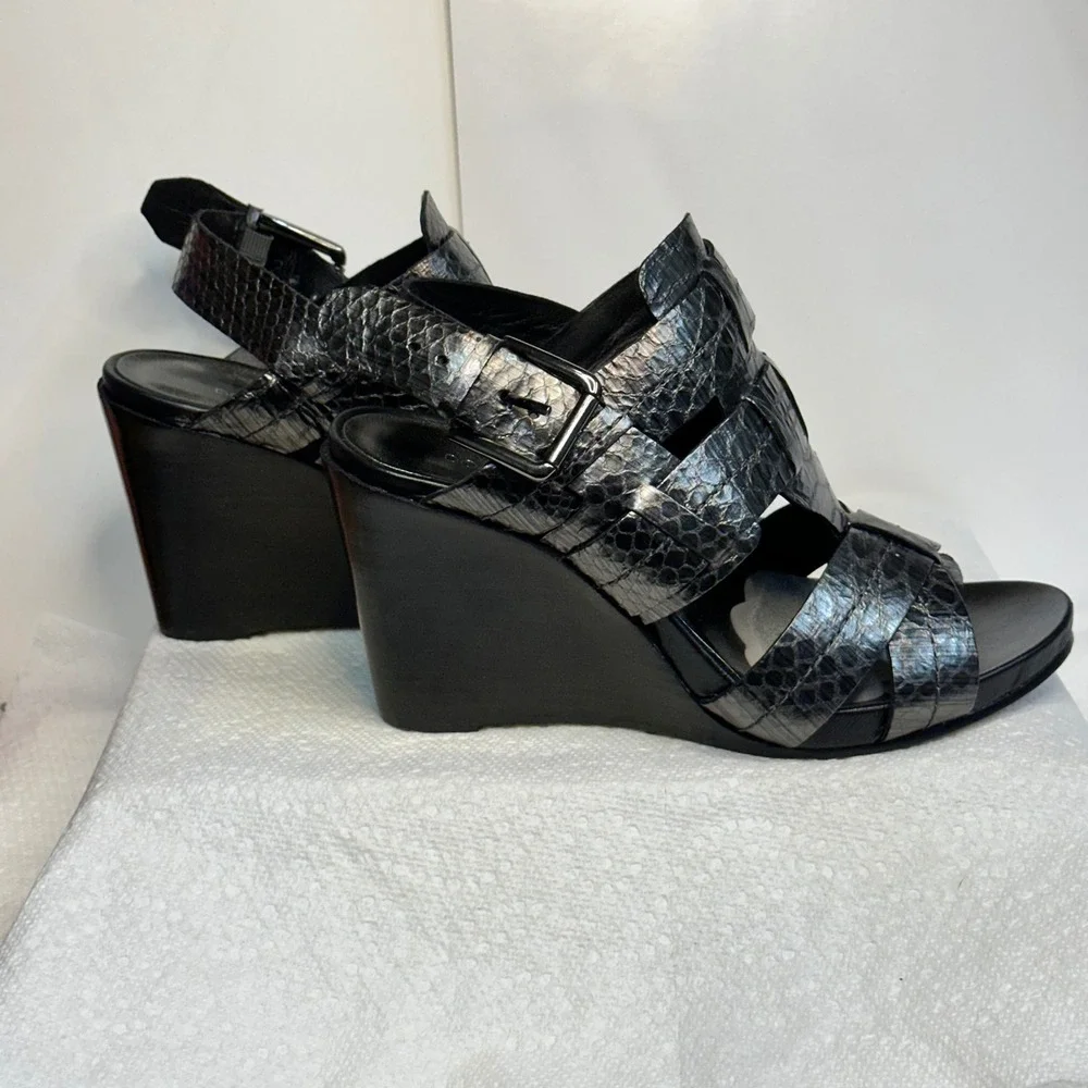 Donald J Pliner Gaia Sandals Womens 6.5M Grey Black Snakeskin Wedge Excellent